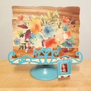 Pioneer Woman cookbook holder, new.